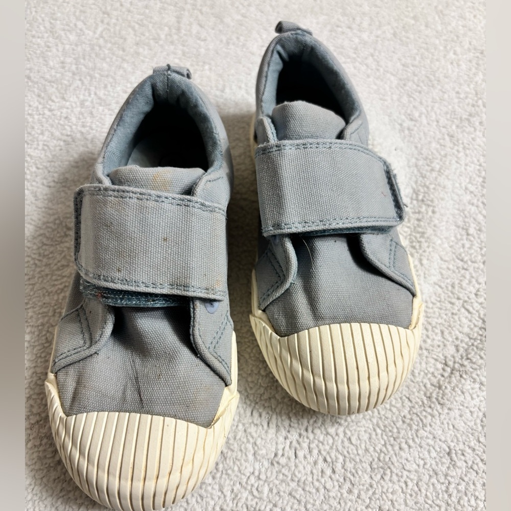 Cat & Jack Gray Canvas Sneakers with Cream Soles